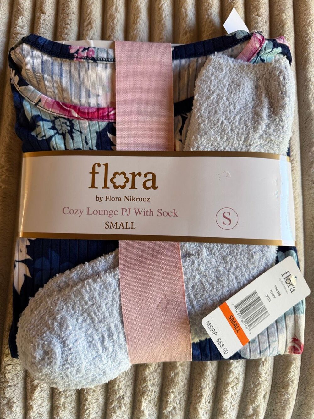 NWT Flora lounge set